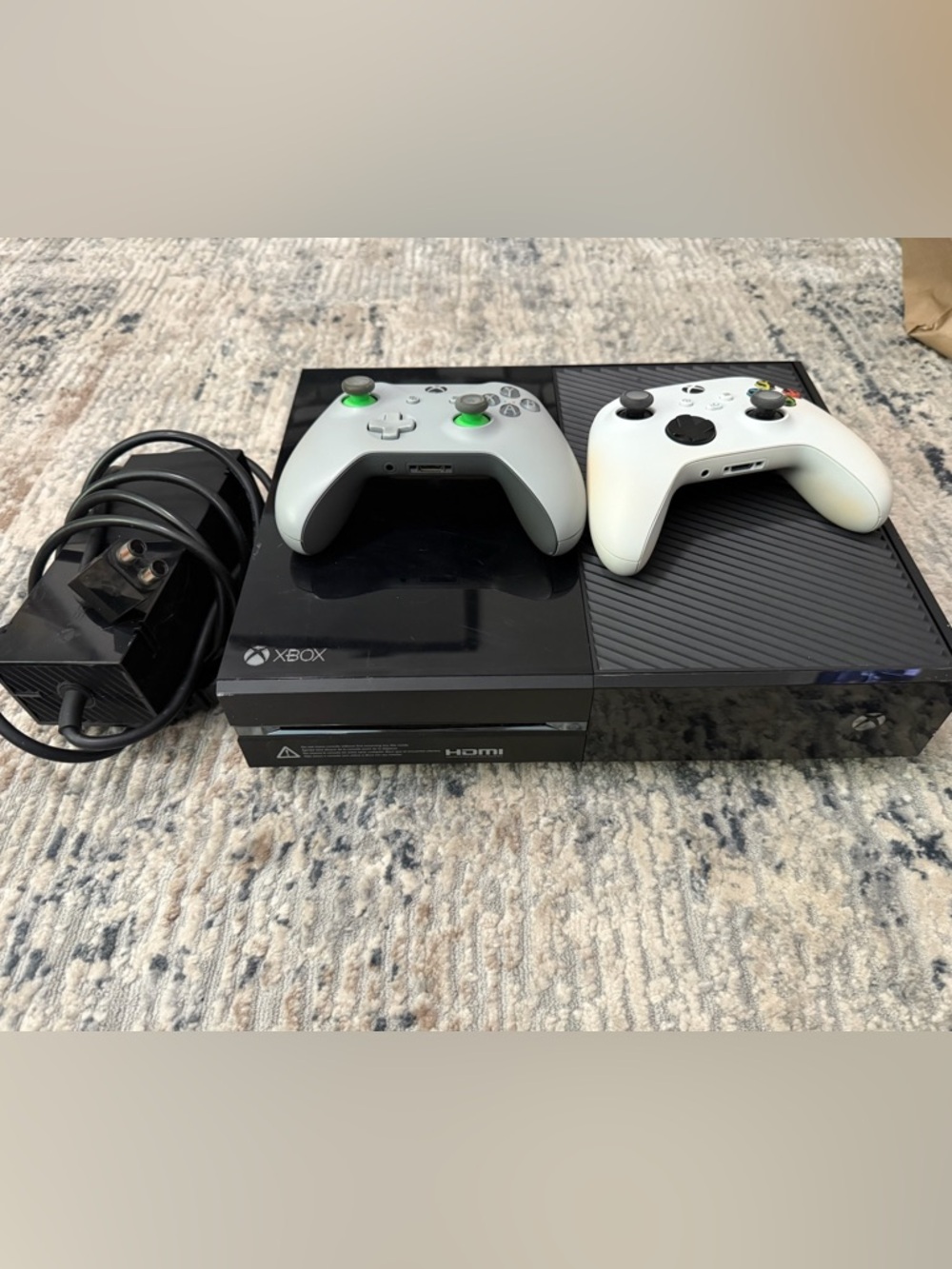 XBOX One Console with 2 Controllers in Excellent Condition